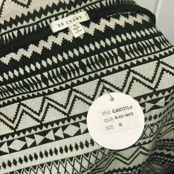 NWT Black and Cream Southwestern Print - Picture 6 of 8